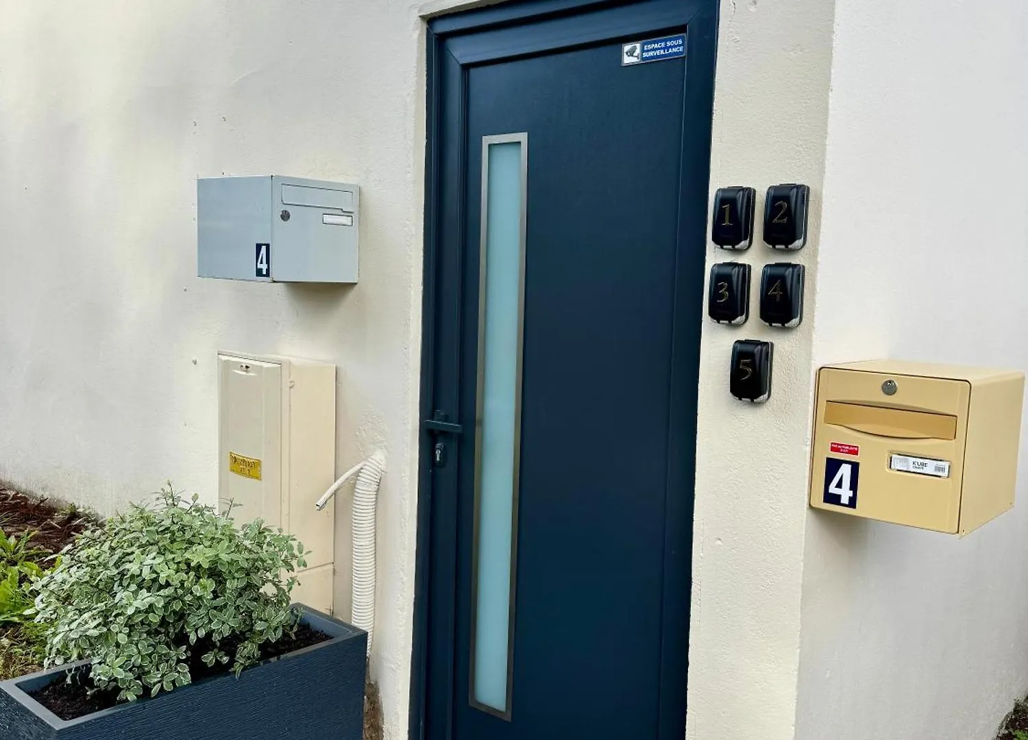Suite Ar Menez Du Châteauneuf-du-Faou 0*,